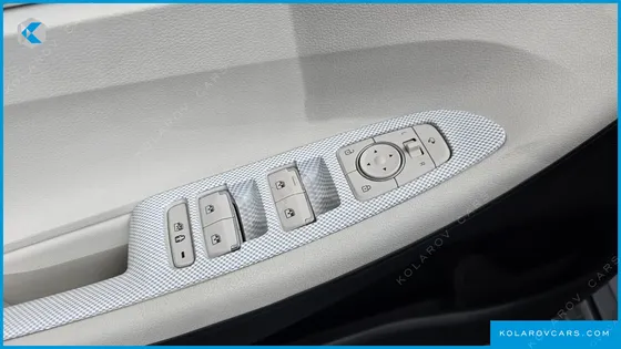 HYUNDAI GRANDEUR LE BLANC