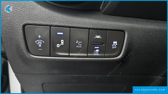 HYUNDAI KONA PREMIUM