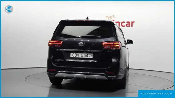 KIA CARNIVAL 9-SEATER NOBLESSE SPECIAL