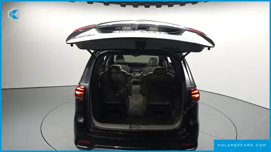 KIA CARNIVAL 9-SEATER NOBLESSE SPECIAL