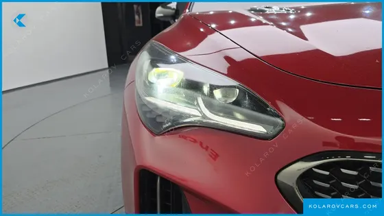 KIA STINGER 2.0 TURBO 2WD