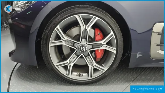KIA STINGER 2.0 TURBO 2WD