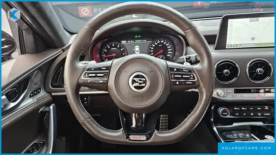 KIA STINGER 2.0 TURBO 2WD