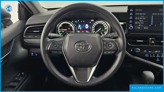 TOYOTA CAMRY 2.5 LE HYBRID