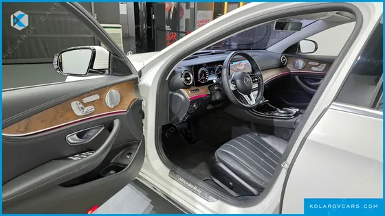 MERCEDES E-CLASS E300 EXCLUSIVE