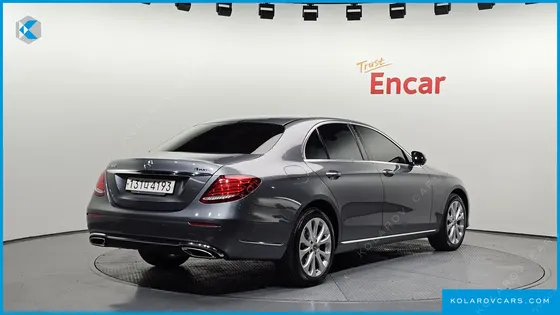 MERCEDES E-CLASS E300 4MATIC EXCLUSIVE