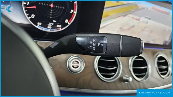 MERCEDES E-CLASS E300 4MATIC EXCLUSIVE