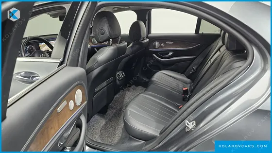 MERCEDES E-CLASS E300 4MATIC EXCLUSIVE