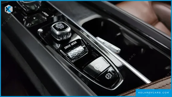 VOLVO XC60 B6 INSCIRTION