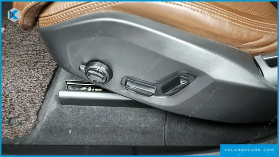 VOLVO XC60 B6 INSCIRTION