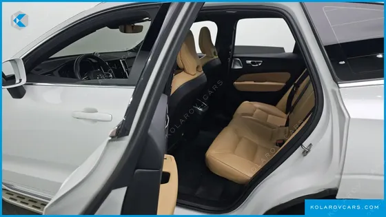 VOLVO XC60 B6 INSCIRTION