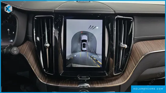 VOLVO XC60 B6 INSCIRTION