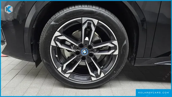 BMW IX2 EDRIVE 20 M SPORT