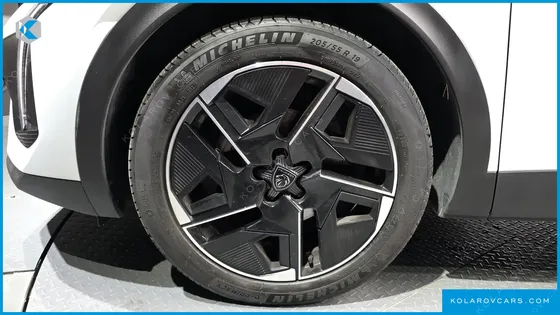PEUGEOT 408 1.2 PURE TECH GT