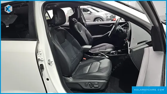 KIA NIRO EARTH
