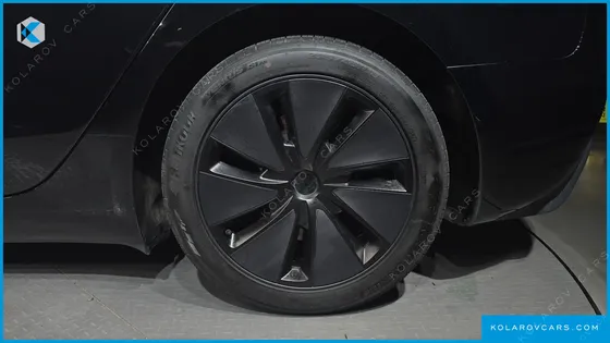 TESLA MODEL 3 LONG RANGE AWD