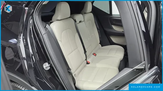 VOLVO XC40 B4 ULTIMATE BRIGHT