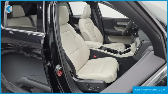 VOLVO XC40 B4 ULTIMATE BRIGHT