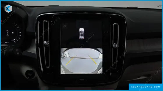 VOLVO XC40 B4 ULTIMATE BRIGHT
