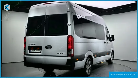 HYUNDAI SOLATI 15-SEATER