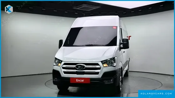 HYUNDAI SOLATI 15-SEATER