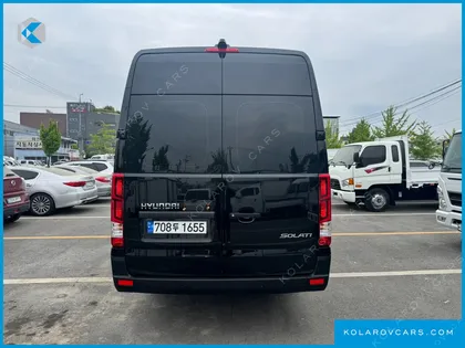HYUNDAI SOLATI 15-SEATER
