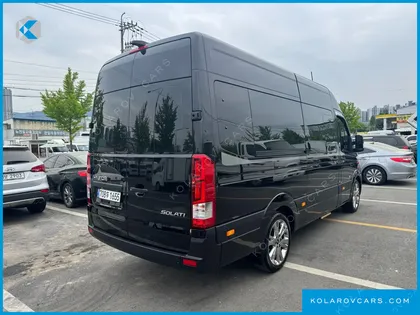 HYUNDAI SOLATI 15-SEATER