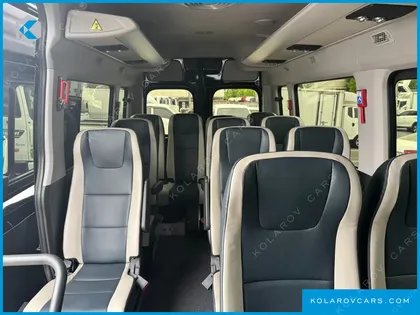 HYUNDAI SOLATI 15-SEATER