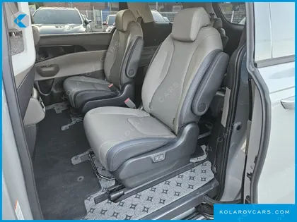 KIA CARNIVAL GASOLINE 9-SEATER GRAVITY
