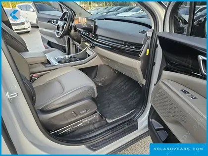 KIA CARNIVAL GASOLINE 9-SEATER GRAVITY