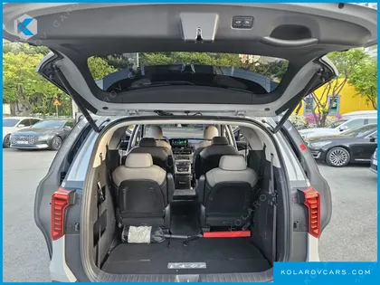 KIA CARNIVAL GASOLINE 9-SEATER GRAVITY
