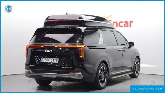 KIA CARNIVAL GASOLINE 9-SEATER SIGNATURE