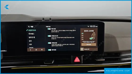 KIA CARNIVAL GASOLINE 9-SEATER SIGNATURE