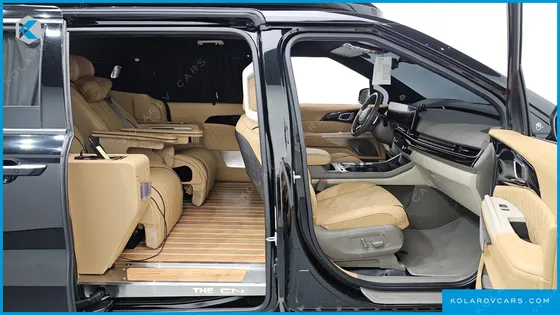 KIA CARNIVAL GASOLINE 9-SEATER SIGNATURE