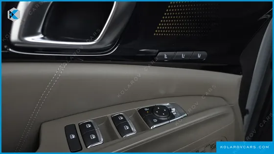 KIA CARNIVAL 9-SEATER GRAVITY