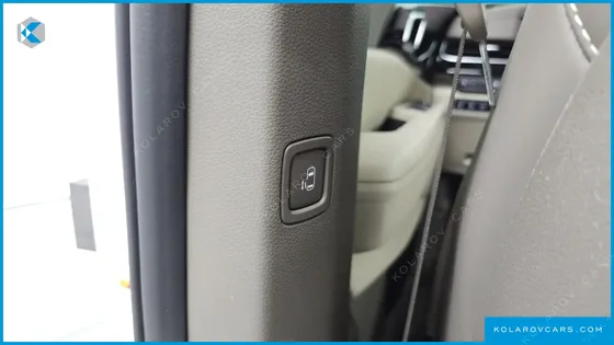 KIA CARNIVAL HEV 9-SEATER HI-LIMOUSINE
