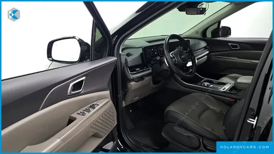 KIA CARNIVAL 9-SEATER PRESTIGE