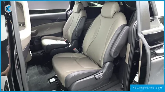 KIA CARNIVAL 9-SEATER PRESTIGE