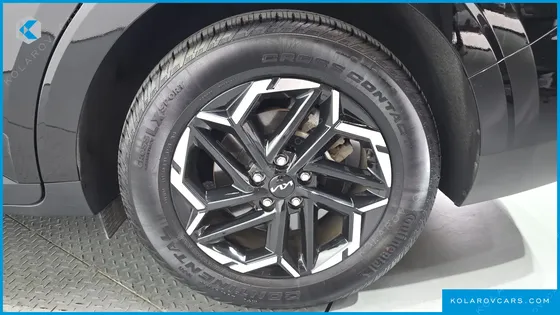 KIA CARNIVAL 9-SEATER PRESTIGE