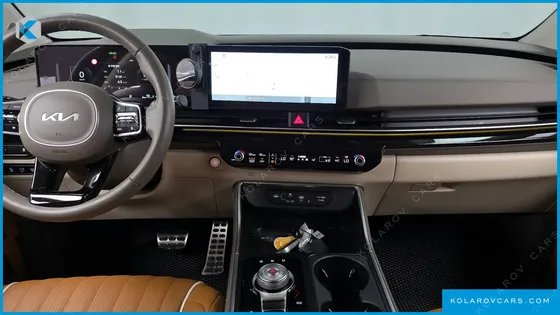 KIA CARNIVAL HEV 7-SEATER HI-LIMOUSINE (SPECIAL VEHICLE)