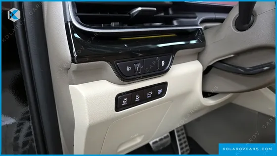 KIA CARNIVAL HEV 7-SEATER HI-LIMOUSINE (SPECIAL VEHICLE)