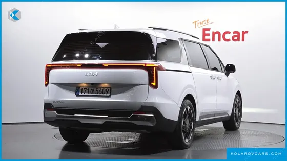 KIA CARNIVAL 9-SEATER SIGNATURE
