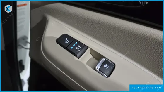 KIA CARNIVAL 9-SEATER SIGNATURE