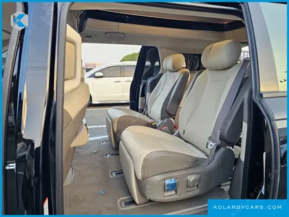 KIA CARNIVAL HEV 7-SEATER HI LIMOUSINE