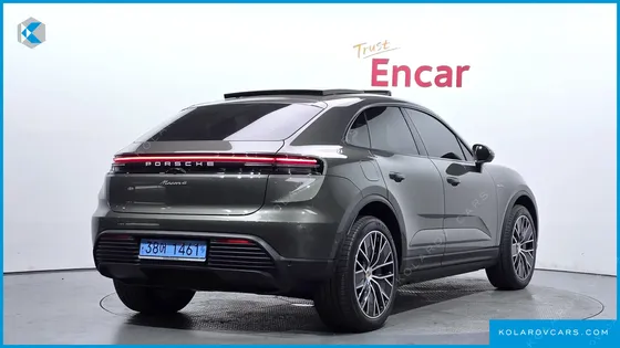 PORSCHE MACAN BASE 4