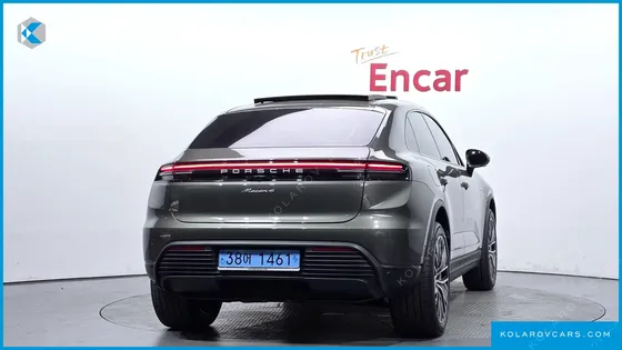 PORSCHE MACAN BASE 4