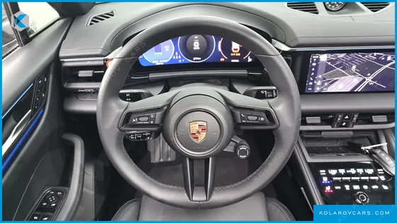 PORSCHE MACAN BASE 4