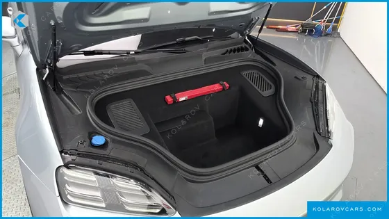 PORSCHE MACAN TURBO