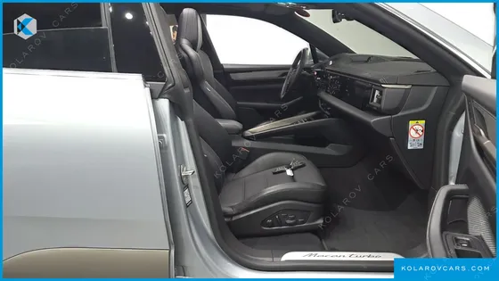 PORSCHE MACAN TURBO
