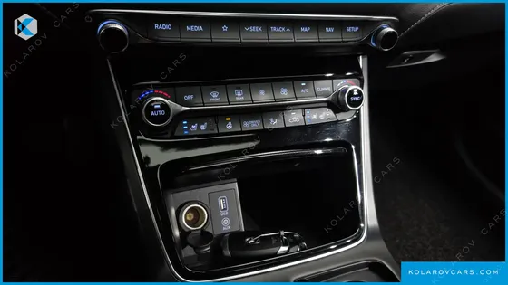 HYUNDAI GRANDEUR EXCLUSIVE